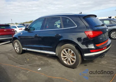 2015 Audi Q5 Premium z USA, uszkodzony, nr VIN WA1CFAFP0FA068348